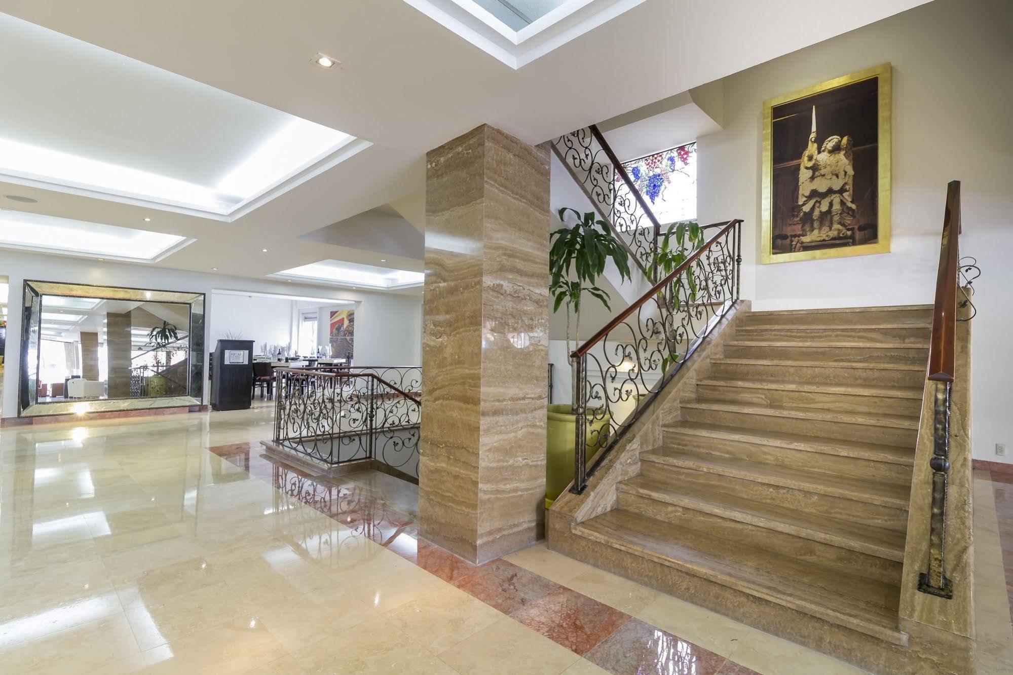 Imperio De Angeles Executive Leon Poliforum Dış mekan fotoğraf